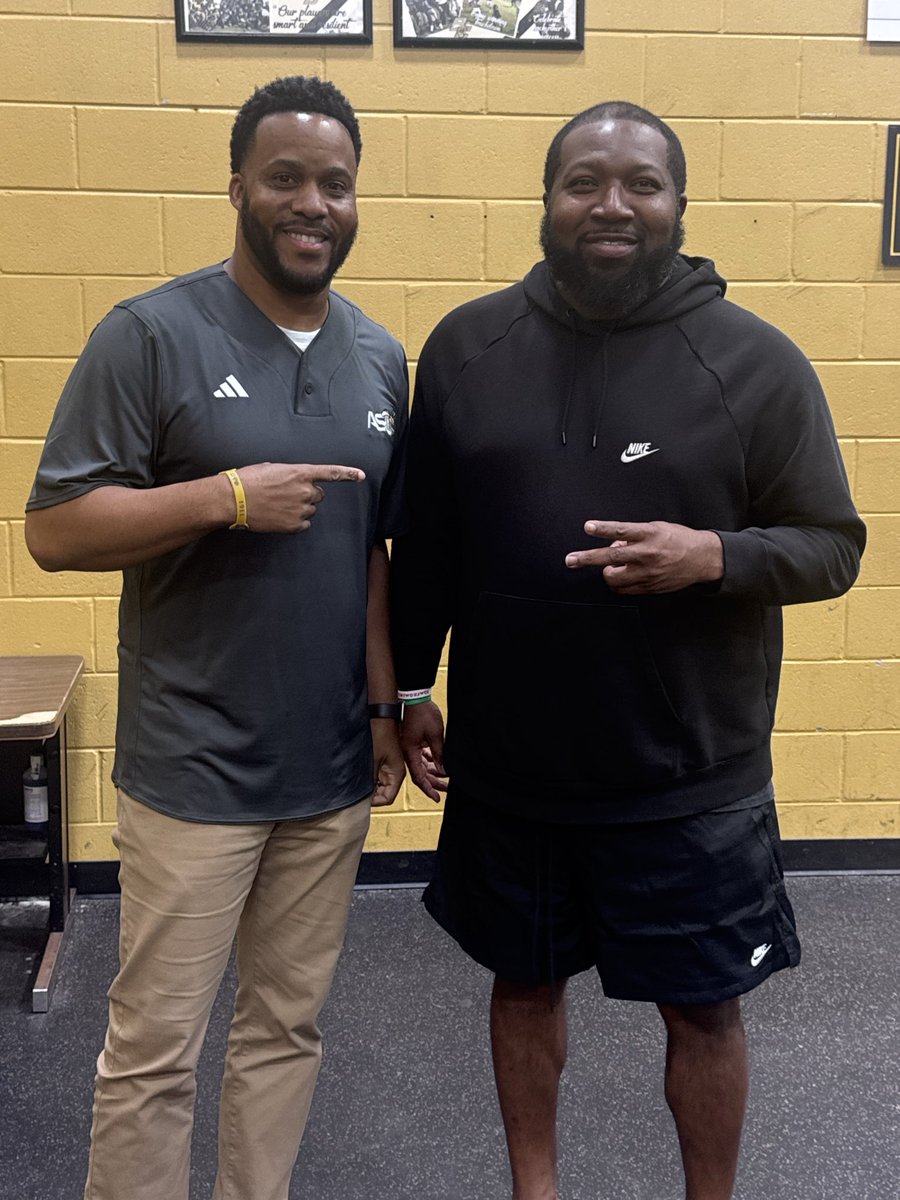 Coach CJ Harris tweet media