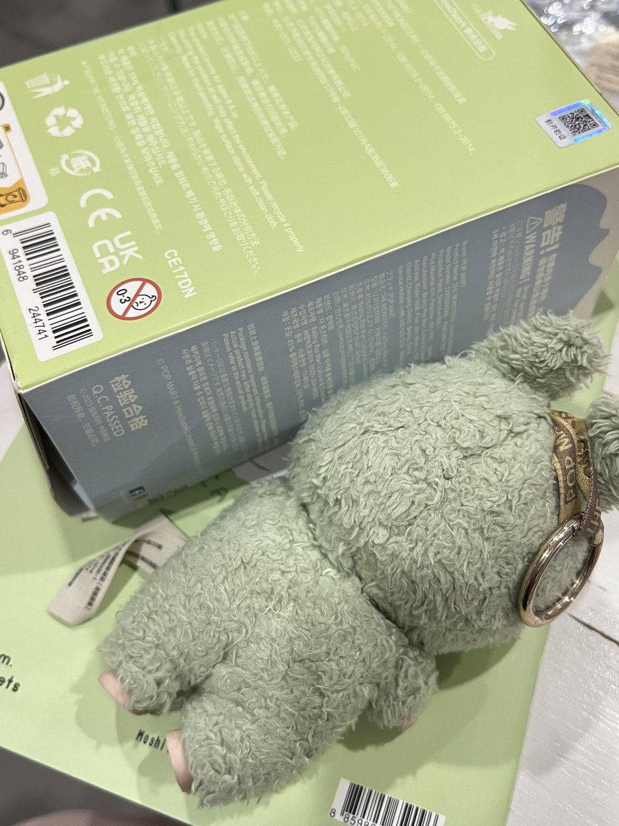 Emma_lyy123's tweet photo. 🌟ส่งต่อ ลาบูบู้ Labubu 
สีเขียวมีกล่อง(ยับ)
230บาทส่งฟรี
สภาพมือ2บนหน้ามีรอยปากกาลองเอาไปคลีนดูนะคะ

#LABUBU #ลาบูบู้ #ตลาดนัดลาบูบู้ #ตลาดนัดlabubu #ตลาดนัดpopmart #POPMART #ตลาดนัดarttoy  #ตลาดนัดกล่องสุ่ม  #ส่งต่อลาบูบู้ #ส่งต่อเสื้อผ้ามือสอง #ส่งต่อเครื่องสำอาง #ส่งต่อน้ำหอม https://t.co/oPFsx9qZDn