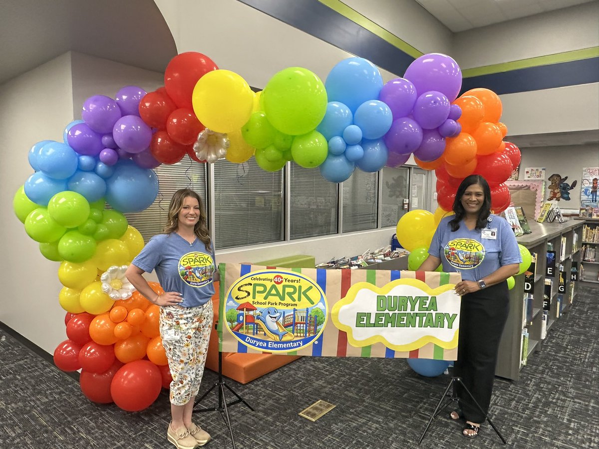 ADuffyEducator's tweet photo. Can’t wait to see even more wonderful pictures from our SPARK Park dedication today! So proud of this moment for @DuryeaElem and @CyFairISD. I hope many more schools and communities have this joy to look forward to! #pathtoamazing @WilliamsTomicka https://t.co/uBieUPFL5y