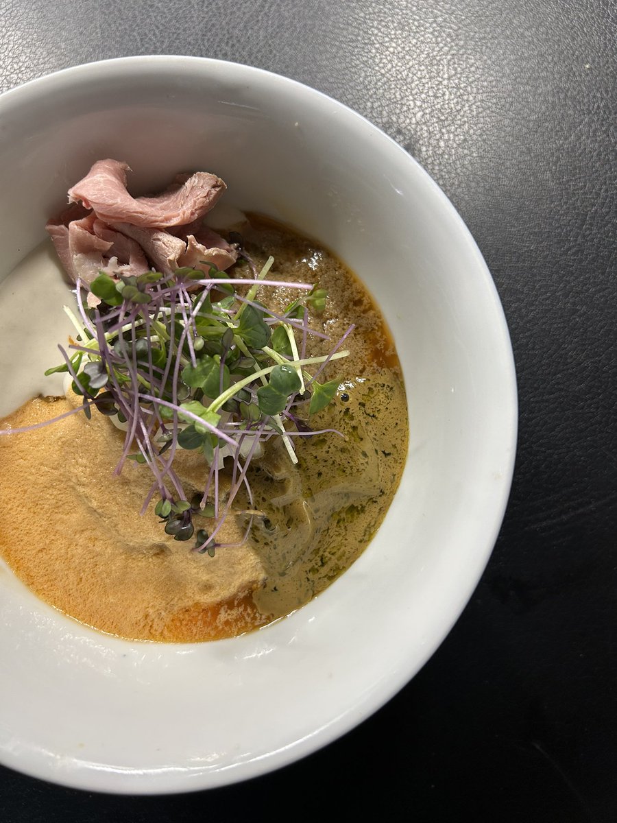 noodle_yui's tweet photo. 4/29(水祝)
ランチ11:00~14:30
ディナー17:30~21:30

ゲリラ限定　100杯
『痛風Maxまぜそば　Final』
数量限定　紅ズワイ蟹味噌和え乗せTP.ver.あります

ゲリラ和え玉　25食
『濃厚烏賊肝の和え玉』

限定
『生甘海老生紅ズワイ蟹』 https://t.co/Qt2rLVJuZW