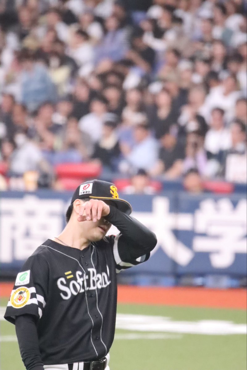 なな tweet media