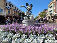 disneygeekcom's tweet image. Today In #DisneyHistory

1930 - Night
1939 - The Hockey Champ 
1950 - Trailer Horn 
2006 - Stick It (Touchstone)
2008 - its a small world @ #HongKongDisneyland

My pictures:
2023 @ #Disneyland
2006, 2008, 2012 &amp;amp; 2017 @ #WaltDisneyWorld

buff.ly/y8hNQGe