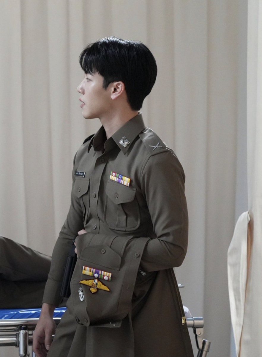 lovewar in korea tweet media