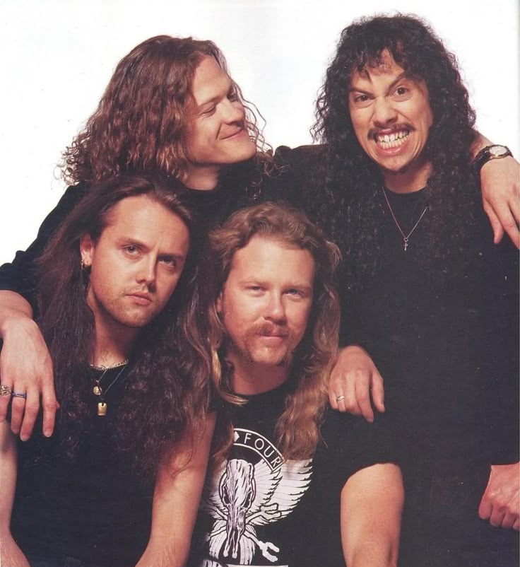 acervo metallica tweet media