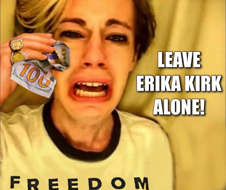 COMMANDER IN SLEEP tweet media