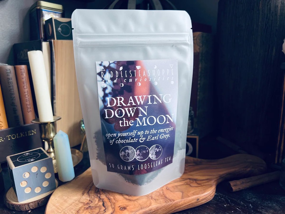 RiddleTeaShoppe's tweet photo. Friday promises a full moon, so how about a cup of Drawing Down the Moon to celebrate? 🌕✨

https://t.co/MiSv5oWDVV https://t.co/9zpAyYOJ6L