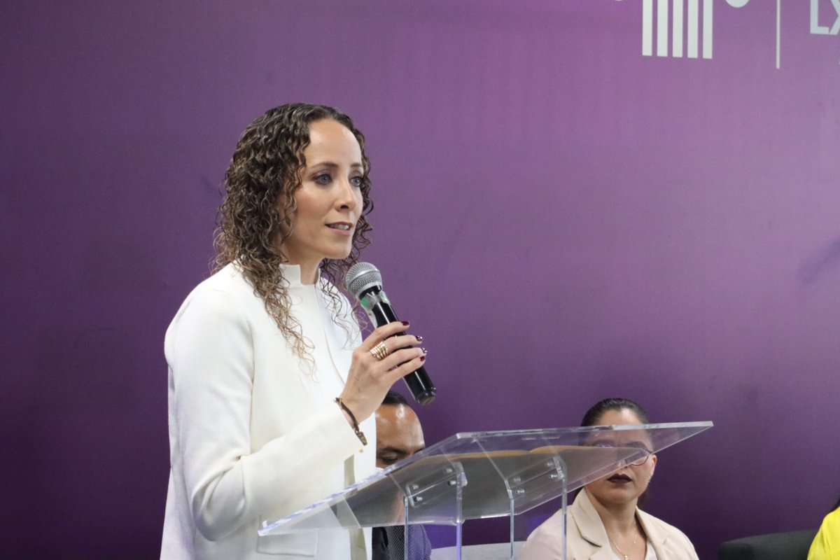 angulosiete's tweet photo. 🎓⚖️ #Puebla | El @CongresoPue fue sede del Primer Simposio de Criminología

✔️ Especialistas, docentes y estudiantes analizaron temas de prevención del delito y atención a víctimas
✔️ Impulsado por la diputada @susanariestra 
✔️ Se destacó la importancia de vincular academia y legislación
✔️ Mesas de trabajo sobre criminología, victimología y cultura de paz

📲 Únete a WhatsApp: https://t.co/Tfq1bPHfJH
📢 Síguenos en Telegram: https://t.co/rxTCDmmZub
🌐 Visita: https://t.co/wWBrF7T6Ig

#Criminología #Seguridad #Justicia #CongresoPuebla #PrevenciónDelDelito