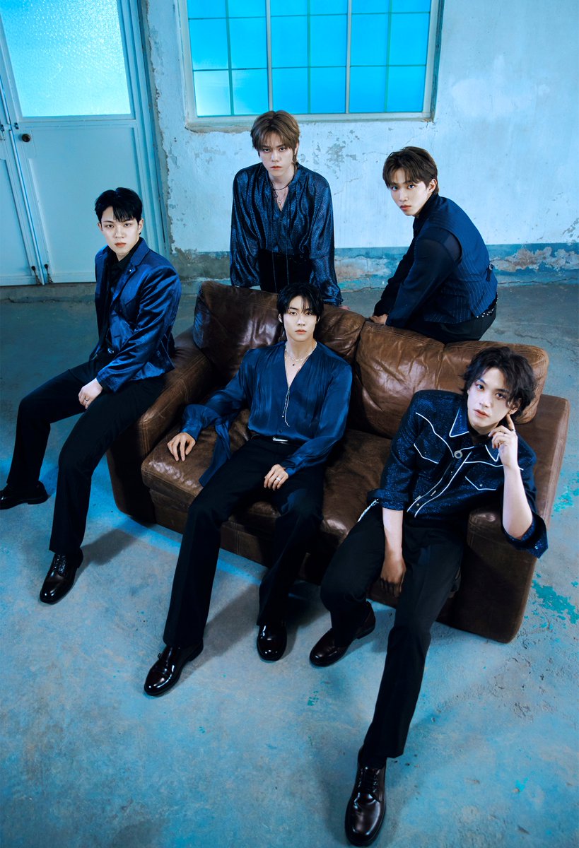slist2015's tweet image. 엔플라잉, 5년 전 수록곡 '플래시백'으로 차트 역주행 성과

#엔플라잉  
@NFlyingofficial
#엔플라잉_Flashback
#Flashback
#이승협 #차훈 #김재현 #유회승 #서동성 
⬇관련기사⬇
slist.kr/news/articleVi…