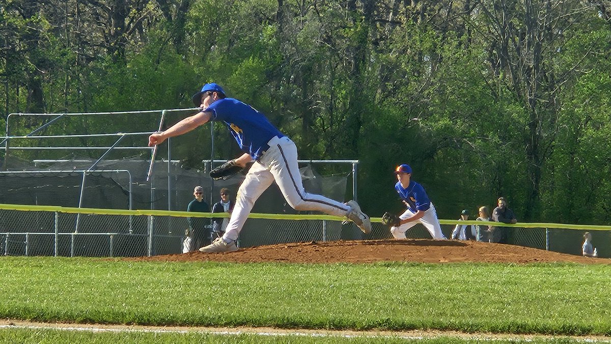 mattjnow's tweet photo. FINAL: @SHS_PatriotsBSB 11 @BaseballLfhs 1

Ryan Martin: 3/5, 2 RBI
Brody Aaron: 2/5, 3 RBI
Frank Costabile: 2/5, RBI, 2 R
Jordan Levine: 6 IP, 5 H, ER, BB, 3 K

Nate Robbins: 2/3, 2B, R
Callum Morrison: 4.1 IP, 6 H, 7 R, 3 ER, 5 BB, 5 K

@Quags57 @LCNewsSunSport @dhpreps https://t.co/YmhHxfJCS7