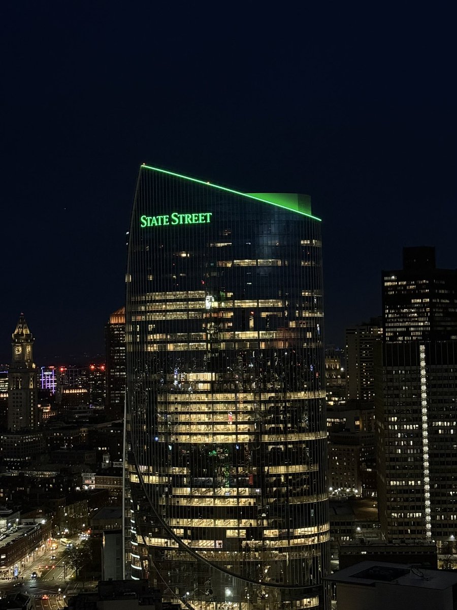 statestcolor's tweet photo. Green - Let’s Go Celtics! https://t.co/2KmFmDiN0j