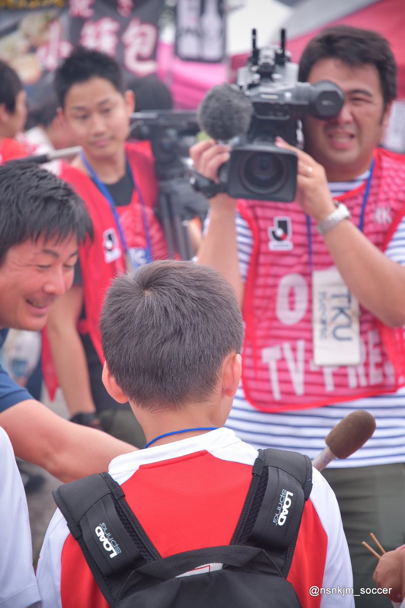 熊本地震の際のえがお健康スタジアムは集約型拠点として機能しましたね。

kspa.or.jp/rikujo_charge/

スタンド下に室内走路、トイレ、資材を置ける広大なスペースがあった。ロアッソの選手たちも協力して復興初期を支えましたし。