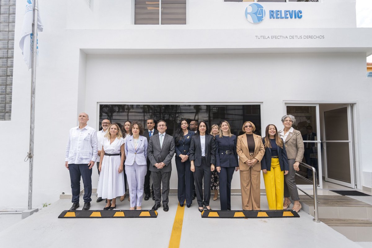 ProcuraduriaRD's tweet photo. Noticias | El ministro de Asuntos Exteriores, Unión Europea y Cooperación del Reino de España visita Relevic

@EmbajadaESPenRD @AECIDRD 

https://t.co/7AhoJuxgEe https://t.co/VZ7vkLwyBh