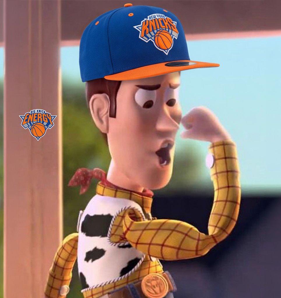 BigKnickEnergy_'s tweet photo. knicks starting 5 all looking like dogs tonight https://t.co/z8qrV4ANFL