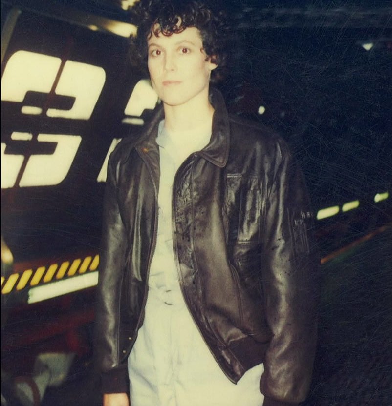 Alien_Theory's tweet photo. Aliens (1986) Continuity Polaroids https://t.co/sBTbzxzALz