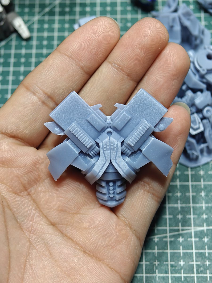 PandaZhangzz's tweet photo. 有待提高... #Transformers #optimus https://t.co/YYyajuTCcF