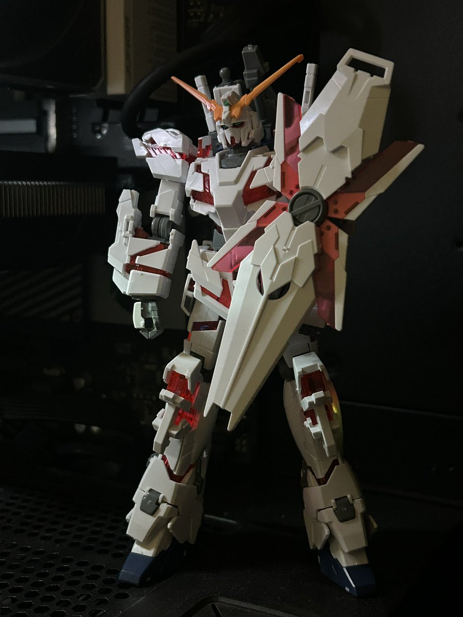 GasSx_'s tweet photo. RX-0 Unicorn https://t.co/ghRVuzVdWj
