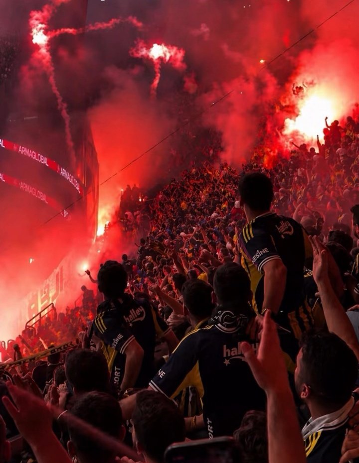 merttcaan66's tweet photo. Hepimiz Ölelim Fenerbahçe Yaşasın https://t.co/WLsXmvvayn