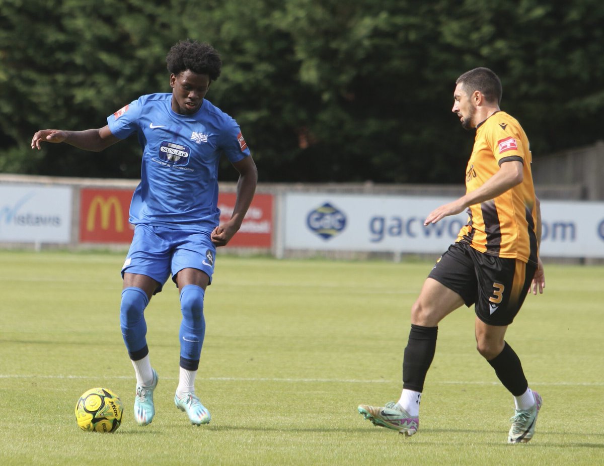 daqaiostewart's tweet photo. 25/26 was a season full of doubt injuries and lots of ups and downs but God got me throught it all,we come back stronger and better for the next season💪🏾

11 first team appearances @Binfieldfc 

Thank you to @Rosco_Weathers @Binfieldfc for always believing in me and giving me that extra push to keep me going❤️🙏🏾