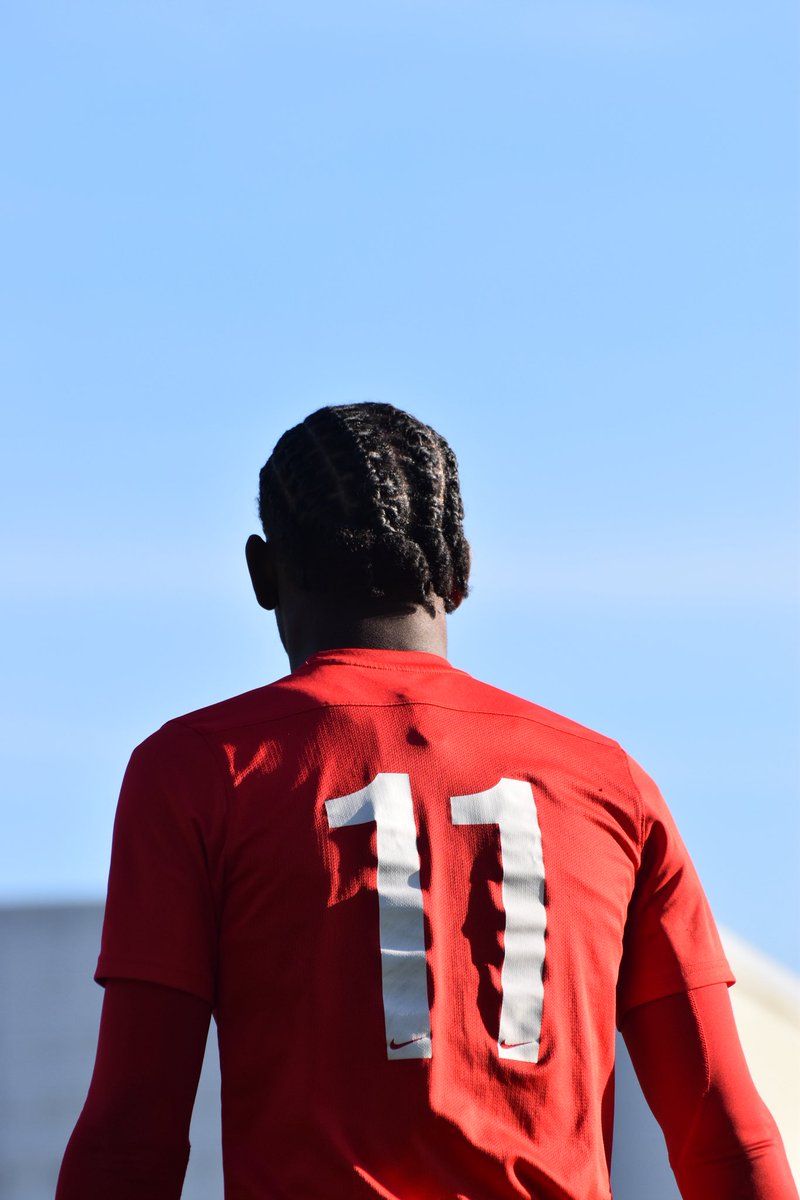 daqaiostewart's tweet photo. 25/26 was a season full of doubt injuries and lots of ups and downs but God got me throught it all,we come back stronger and better for the next season💪🏾

11 first team appearances @Binfieldfc 

Thank you to @Rosco_Weathers @Binfieldfc for always believing in me and giving me that extra push to keep me going❤️🙏🏾