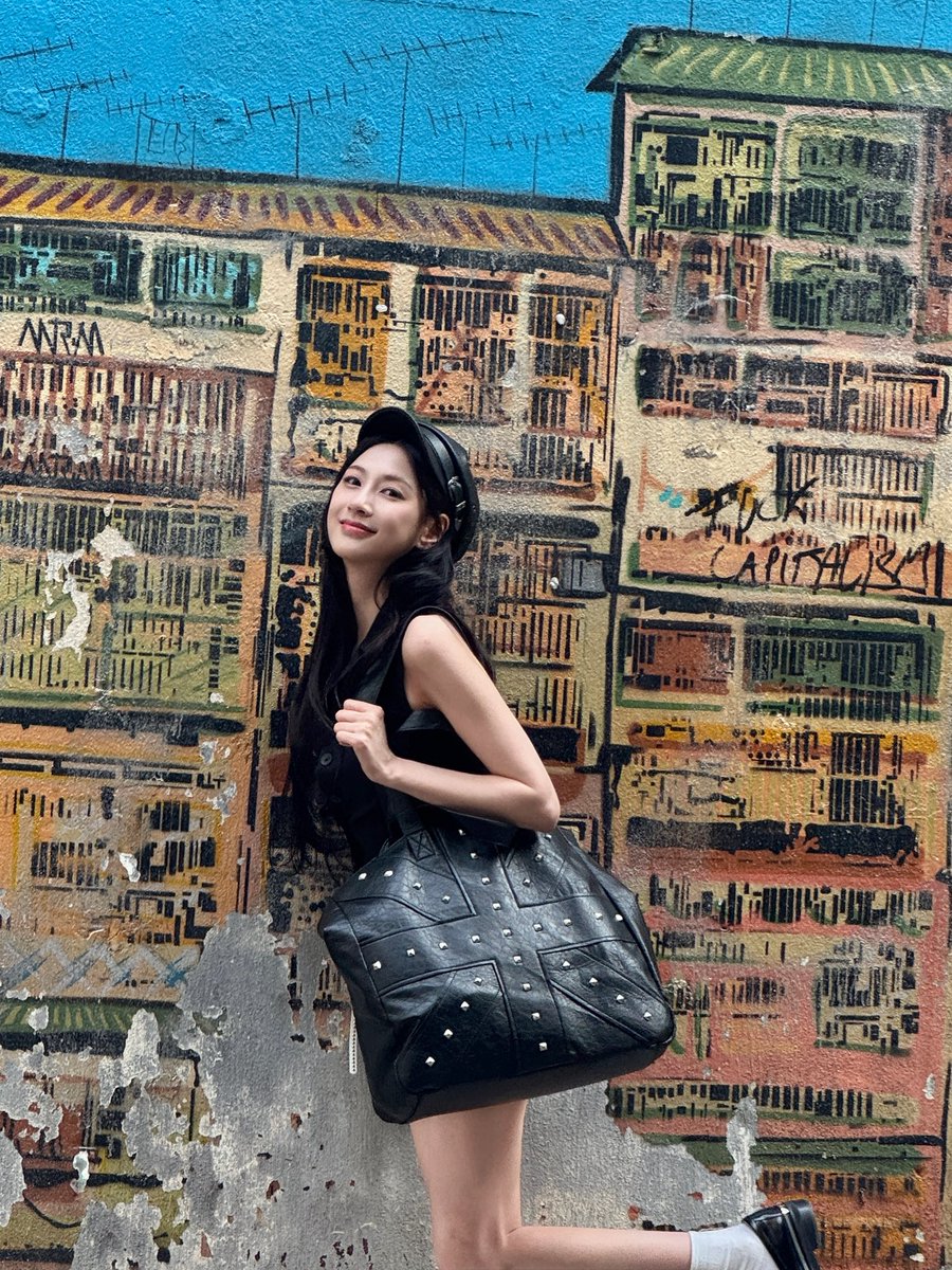 apinkbbls's tweet photo. 🍞📸
[260423, 01:08PM KST] https://t.co/F2qGAxJ0aL