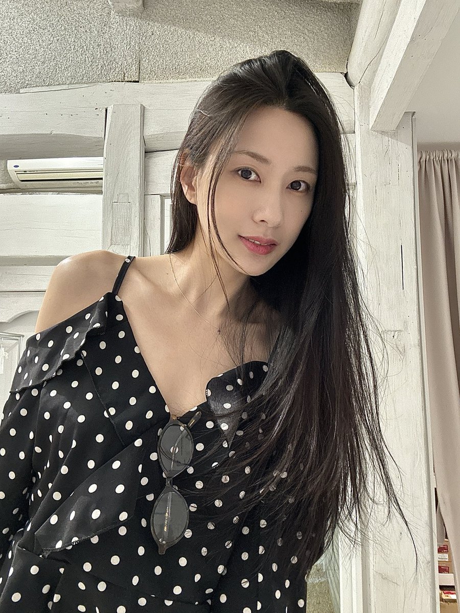 apinkbbls's tweet photo. 🍞📸
[260423, 01:08PM KST] https://t.co/F2qGAxJ0aL