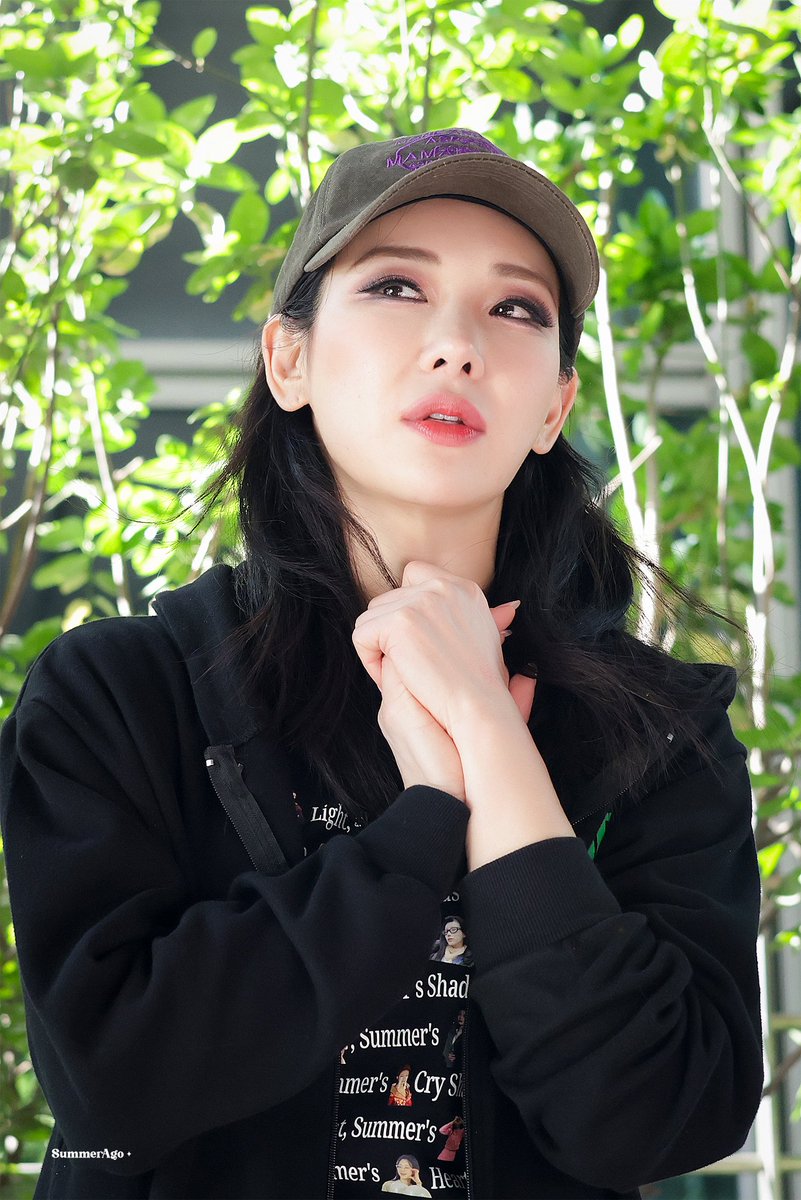 Summer_Ago's tweet photo. 260426 뮤지컬 렘피카 낮공 퇴근길
#정선아 #정썸머 #썸머 #郑善雅 #JeongSunAh #렘피카 #Lempicka https://t.co/K33A6Z84m0