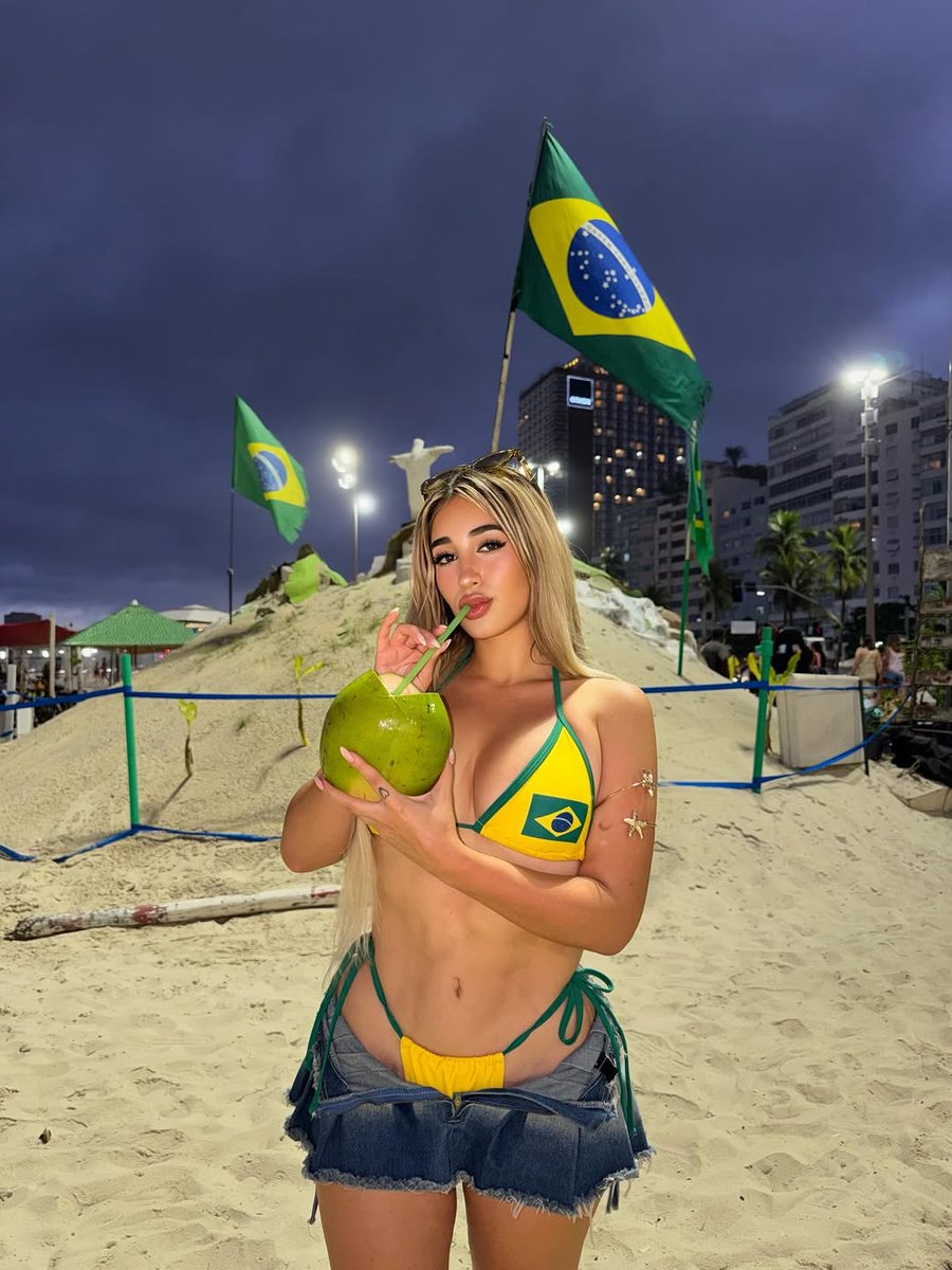 Queen buenrostro tweet media
