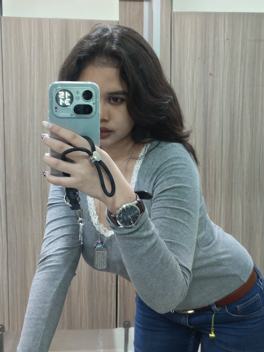 luwiduwidonuts's tweet photo. i need a paypig , 
iam just a girl moment ,, https://t.co/KLbvlH4vhA