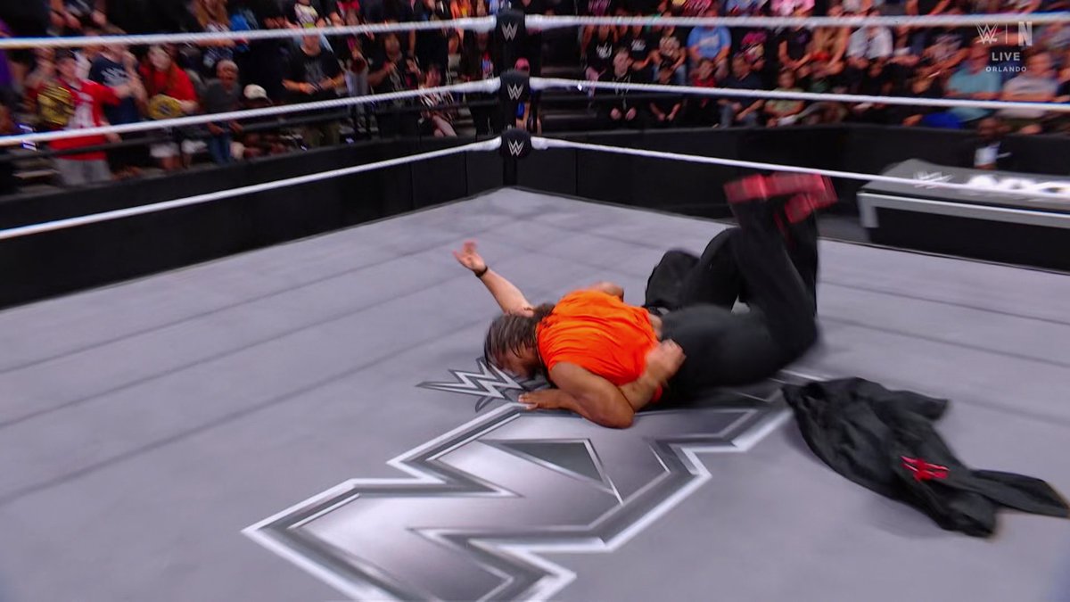 FabiShow tweet media