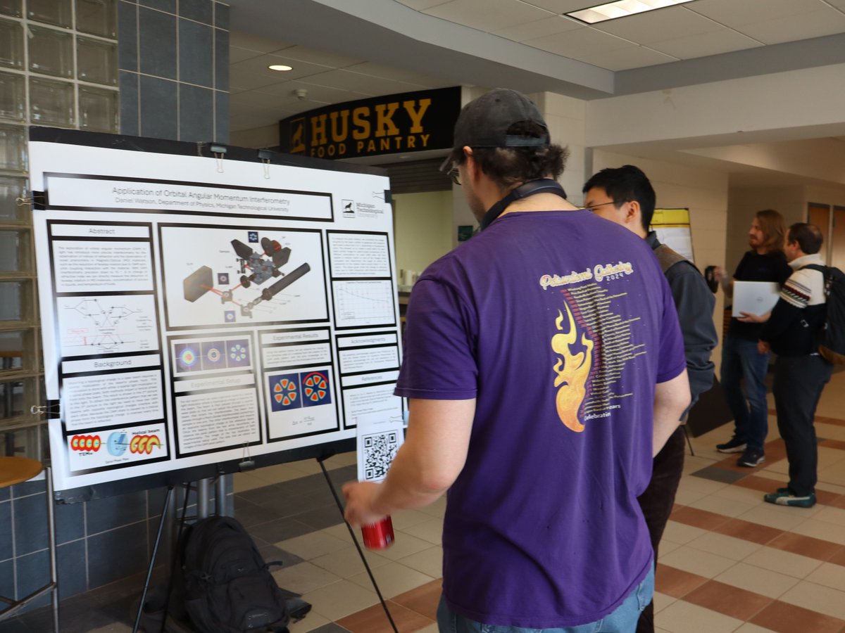mtu_physics's tweet photo. Each spring , senior physics graduate students present their research at colloquium. Second-year students present a poster.
Congratulations Nayana Suresh Palaparambil for the Best Graduate Student Oral Presentation Award, and Daniel Watson for the Best Poster Presentation Award. https://t.co/iWOgLBEKQq