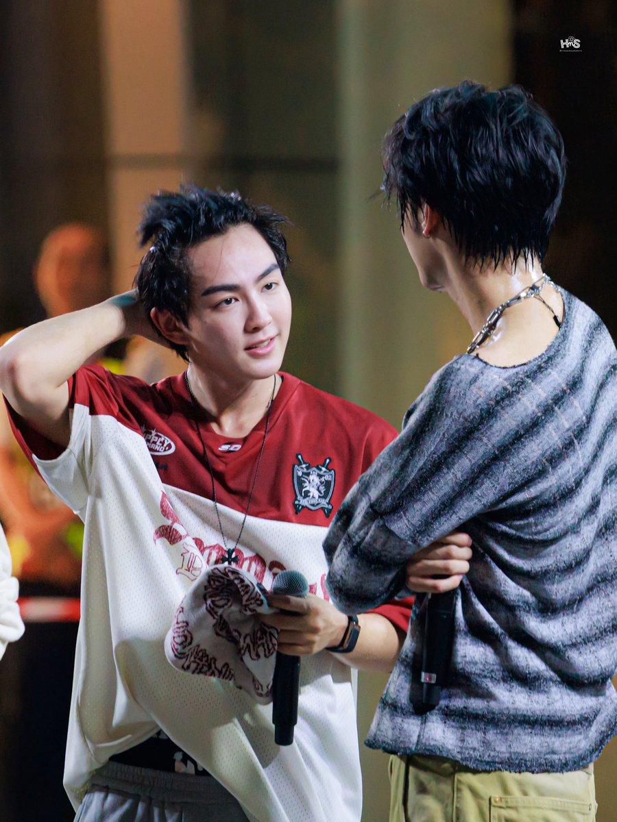 ' HnS ♡ tweet media