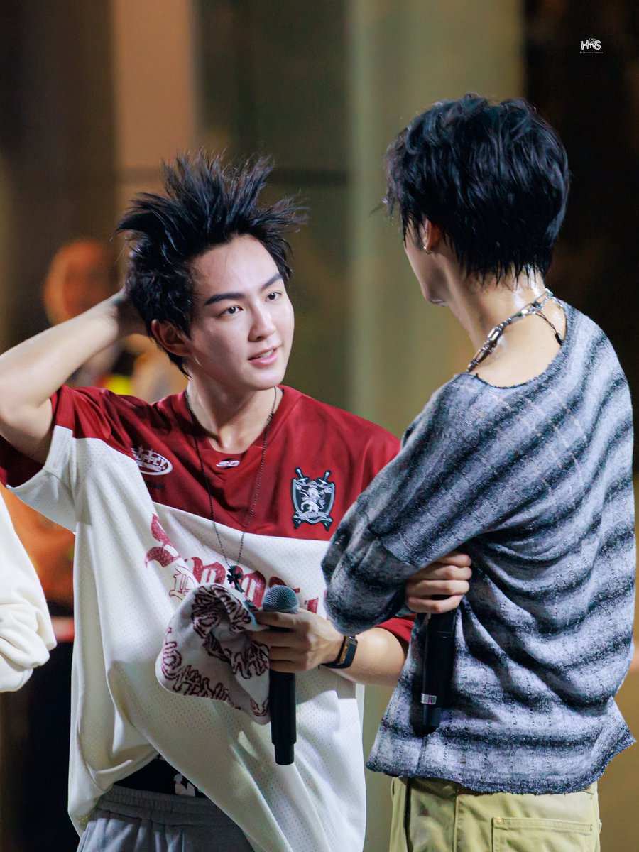 ' HnS ♡ tweet media