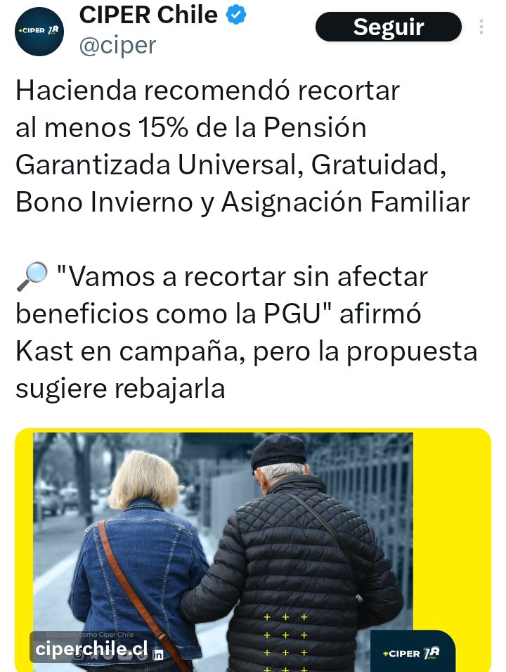 andres20ad's tweet image. El Estado gasta $5,48 billones en 2,3 millones de ancianos, repartiendo $216 mil a cada uno. Y gasta $2,9 billones en 176 mil pensionados de las FFAA, repartiendo a cada uno $1.205.889 mensuales. Adivinen a quién Kast quiere rebajar la pensión: a los que reciben 216 mil. MALDITO.