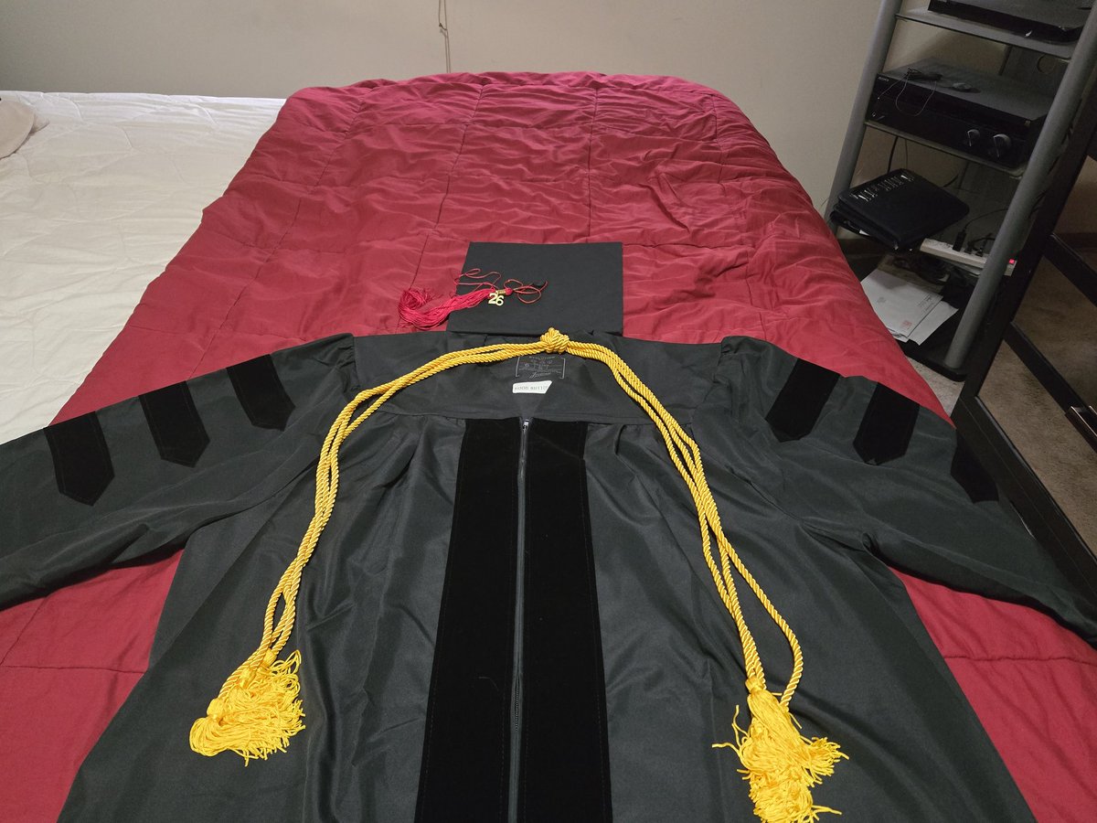 Rollo2020's tweet photo. Yep....it's official....if you know what those 3 bars mean.....Dr. Brown 🙏🏽🙌🏽 https://t.co/ngcjjEynfJ