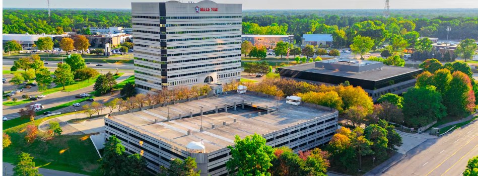 FCNightingale's tweet image. The Century office complex in Southfield, Michigan sold for just over $5 million in a receivership auction.

Appraised at $30.7 million in 2014.

-Crain's
#commercialrealestate