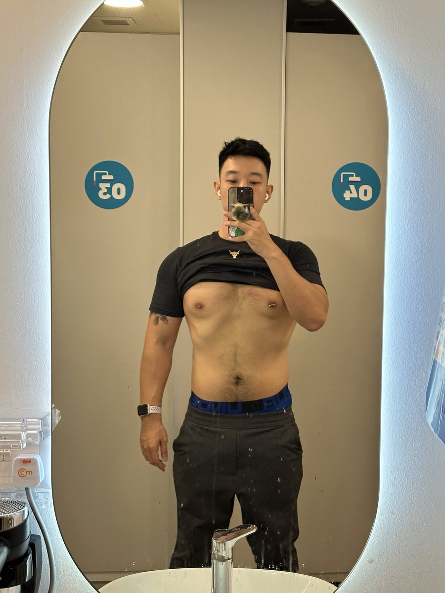 MonkeyKingPhysique tweet media