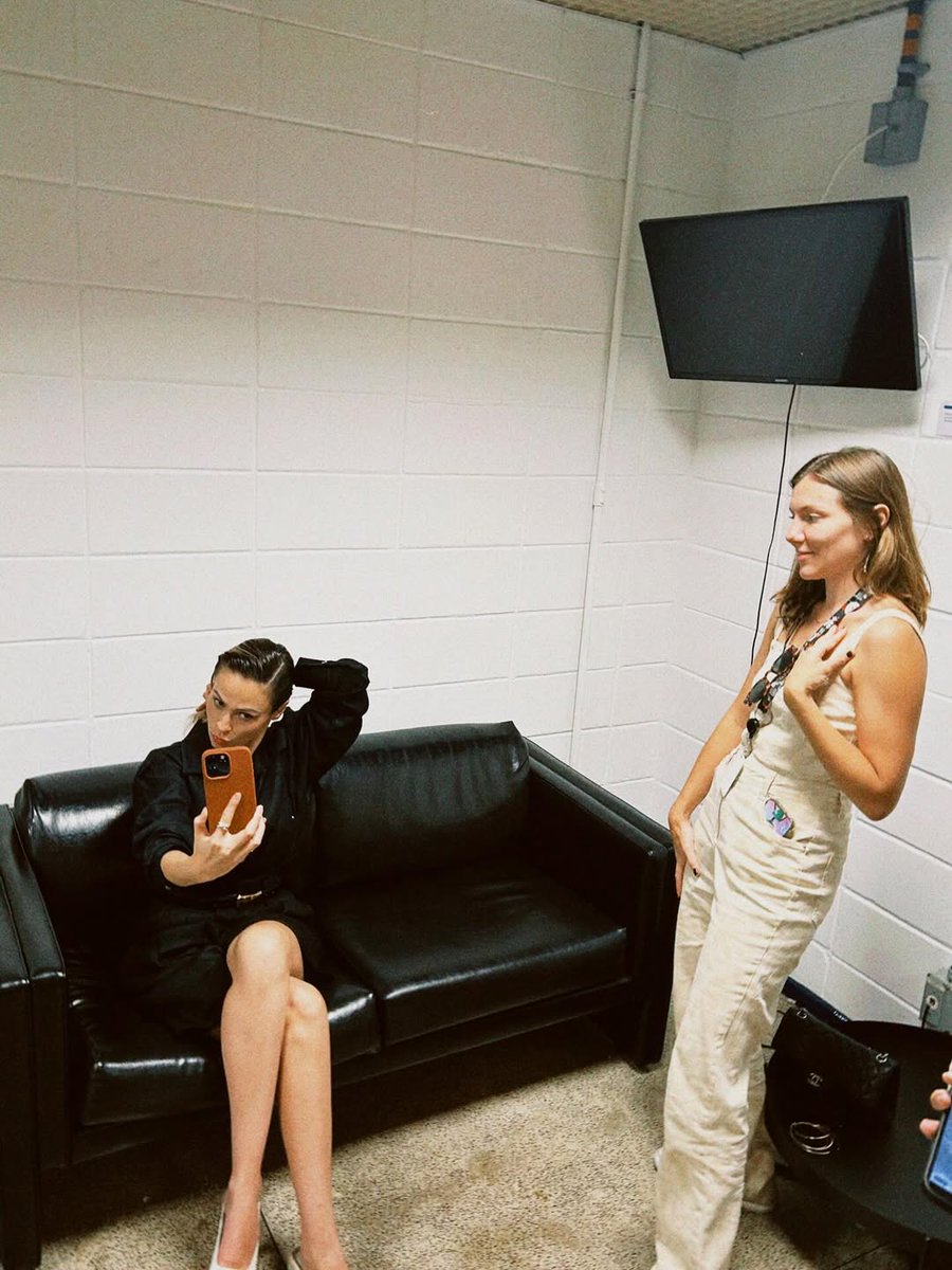 Daily Renault tweet media