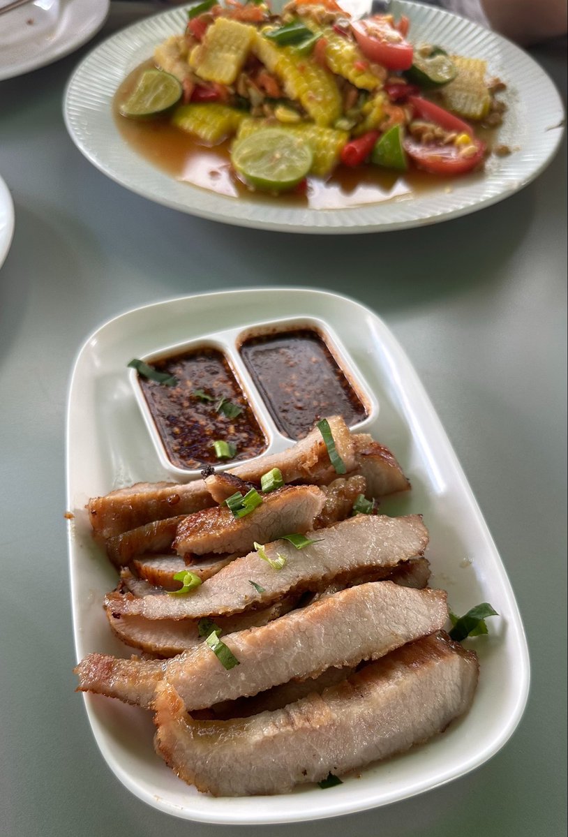 Baconnee 🥓🐱🐶🍑 tweet media