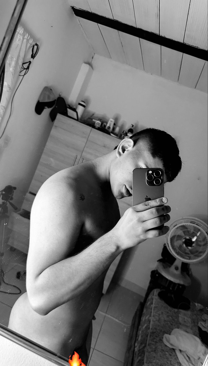Nivek0817's tweet photo. 🍆 https://t.co/pvYUYSitMu
