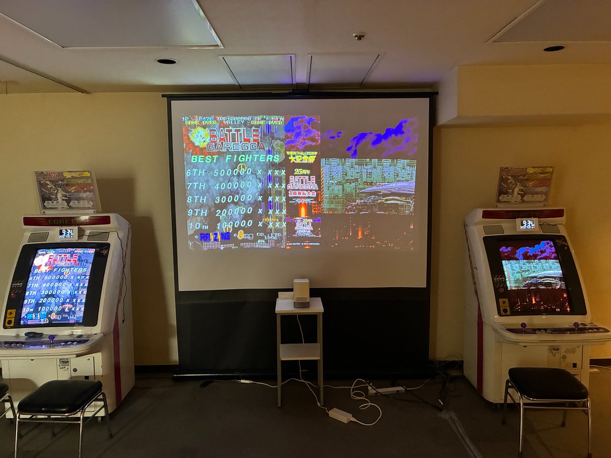 秋葉原Hey tweet media