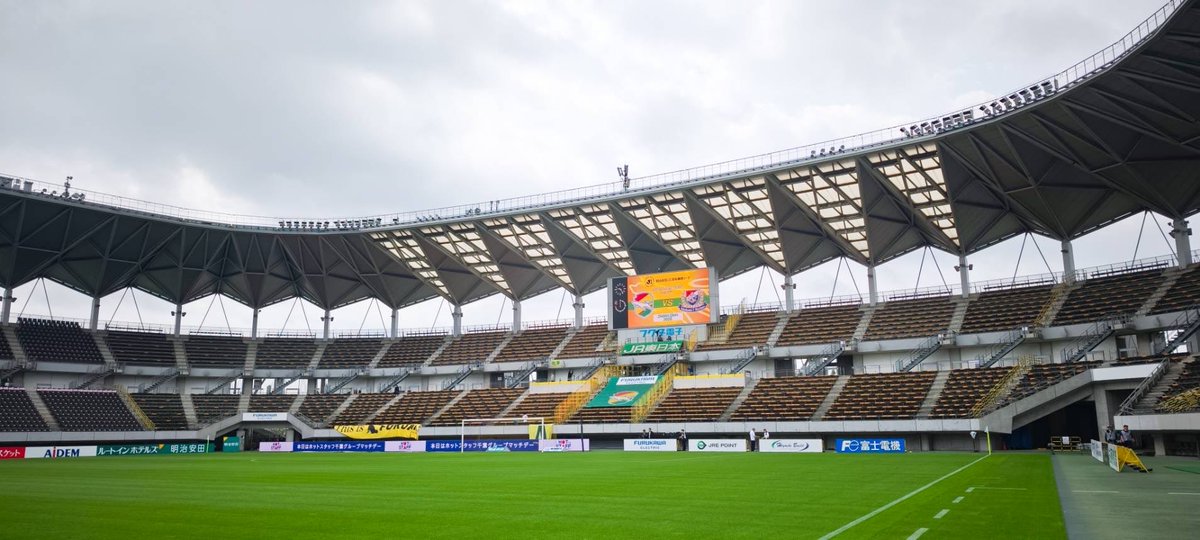 prompt_fmarinos's tweet image. 𝑰𝒏𝒔𝒊𝒅𝒆 𝒕𝒉𝒆 𝑺𝒕𝒂𝒅𝒊𝒖𝒎

敵地での連戦🔥
本日もそれぞれの場所から大きな後押しをお願いします🔴⚪️🔵

#fmarinos