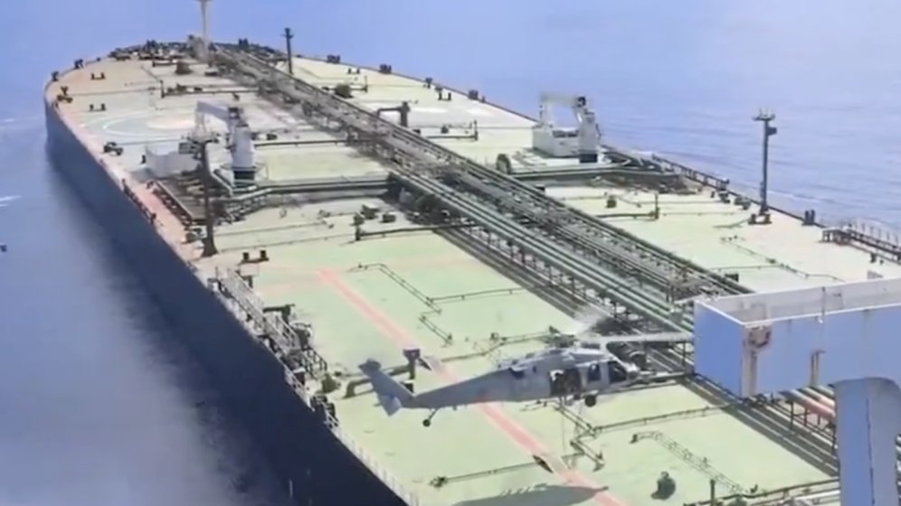 RyanRozbiani's tweet image. 🇮🇷🇺🇸 Iran is Going to Attack the U.S. Ships Soon

Iran just sent a letter to the UN Security Council declaring it has "the full right to respond" to U.S. seizures of its oil tankers in international waters.

This is not diplomatic boilerplate. Iran used this EXACT same language