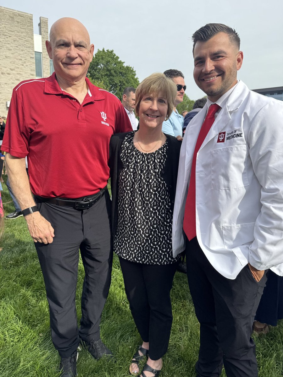 JBert01's tweet photo. Michael took part in the Indiana University School of Medicine “White Coat” ceremony today. This event celebrates the medical school students who are entering their 3rd year. After a rigorous two academic years at IU, they now will start doing hospital rounds #medschool #Indiana https://t.co/t376nhWAcw