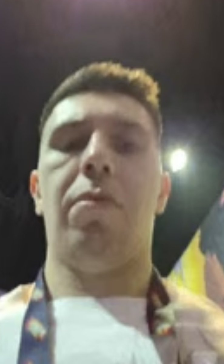 ccRaaZzyy tweet media