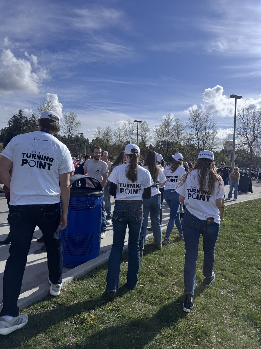 uhneti's tweet photo. Registered to vote?? ๐ณ๏ธ ๐บ๐ธ
@tpusastudents at the University of Idaho are helping hundreds of attendees check their voter registration status!!!!
If you havenโt already, go to https://t.co/mwMylvHzV4 to do the same!
#ThisIsTheTurningPoint #Dailywire #TPUSA @TPUSA https://t.co/L0BUMTsJ3U