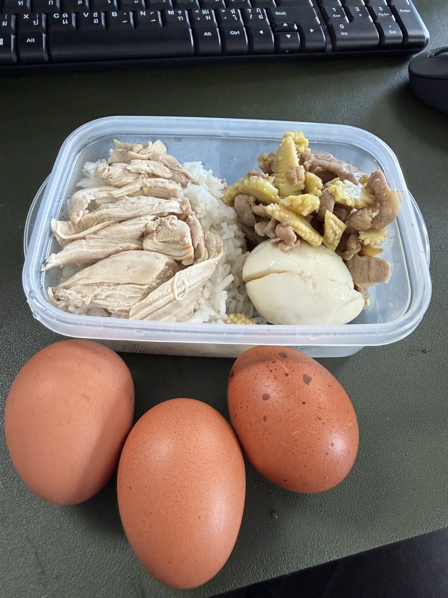 คือผมต้องทราบไหม 🐈‍⬛ tweet media