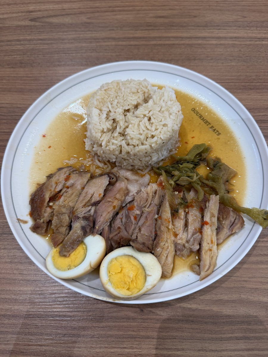 คือผมต้องทราบไหม 🐈‍⬛ tweet media