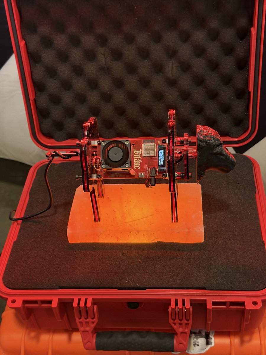 WantClue tweet media