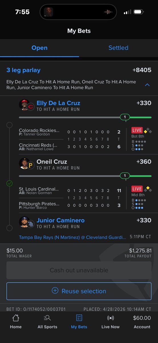 MickdMarc tweet media