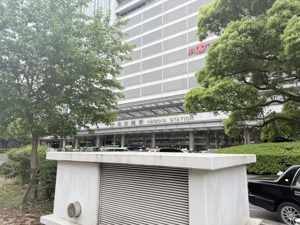 ひずち tweet media